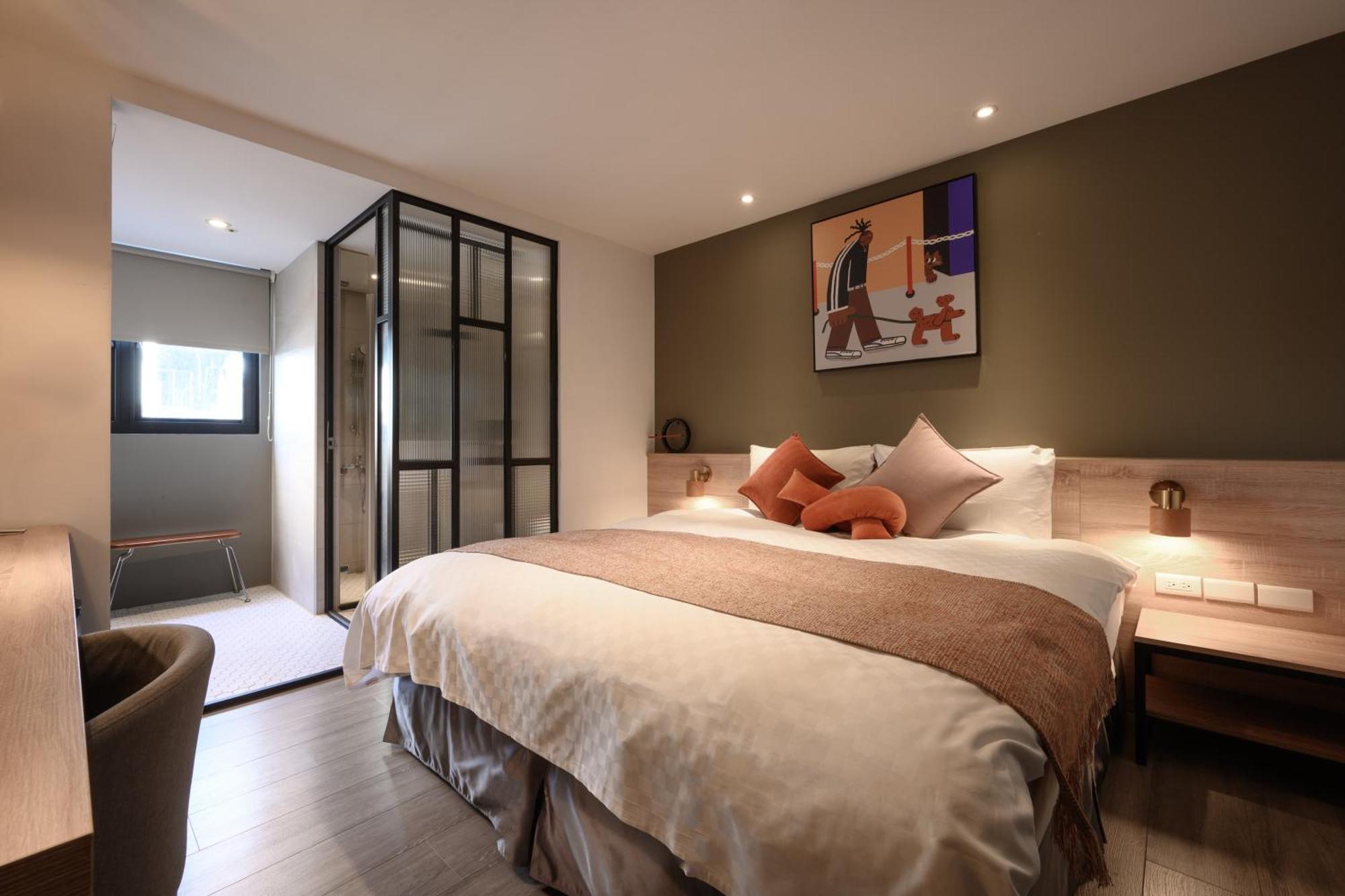 Hotel East Тайджун Екстериор снимка