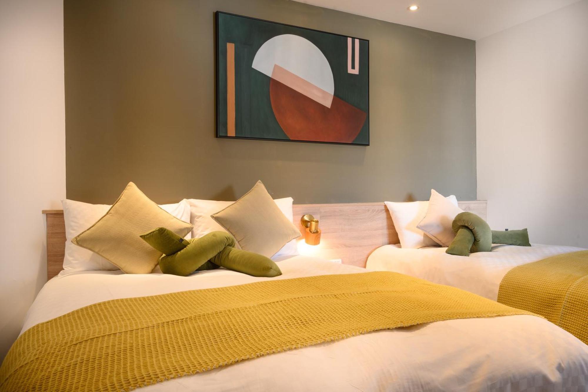 Hotel East Тайджун Екстериор снимка