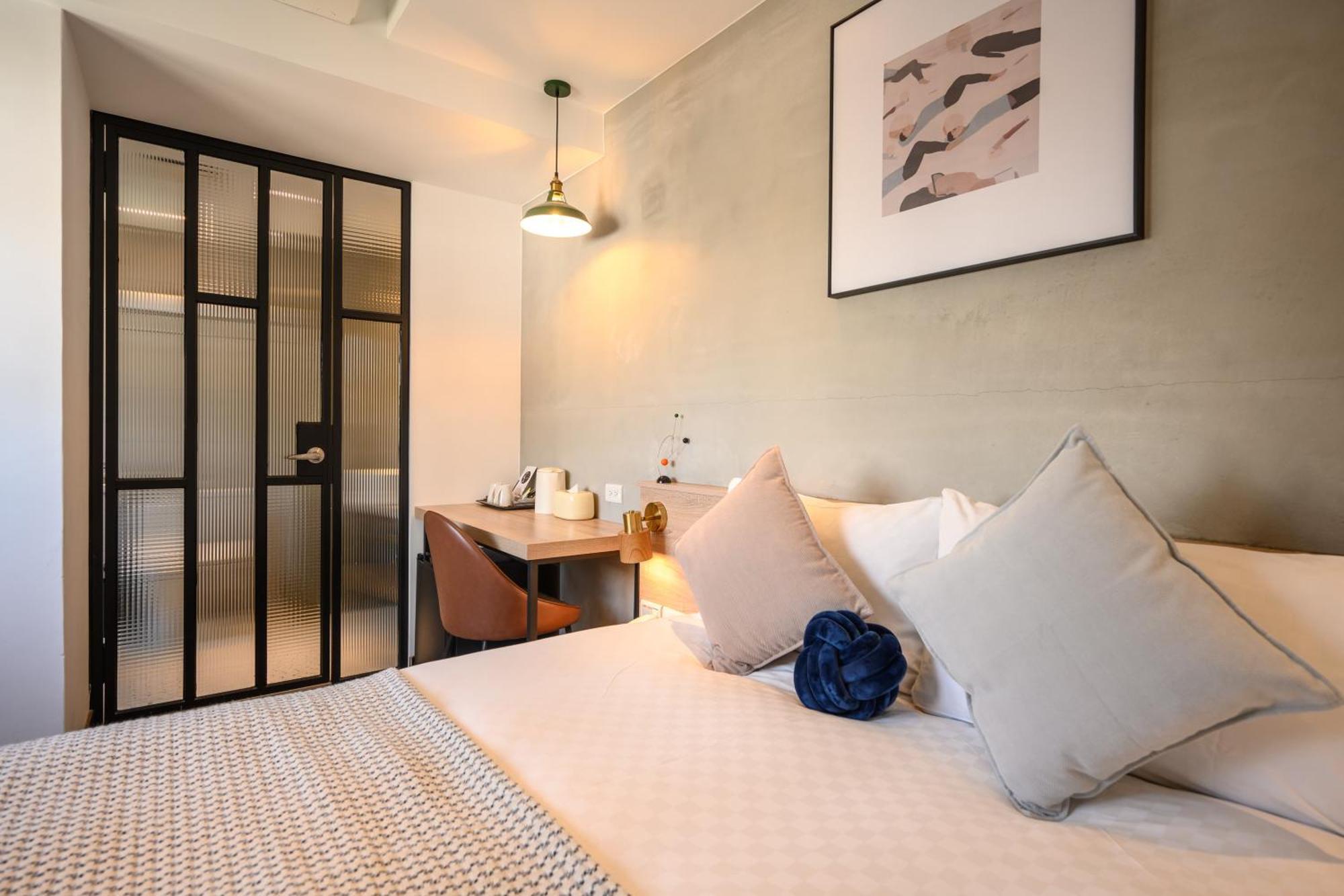 Hotel East Тайджун Екстериор снимка
