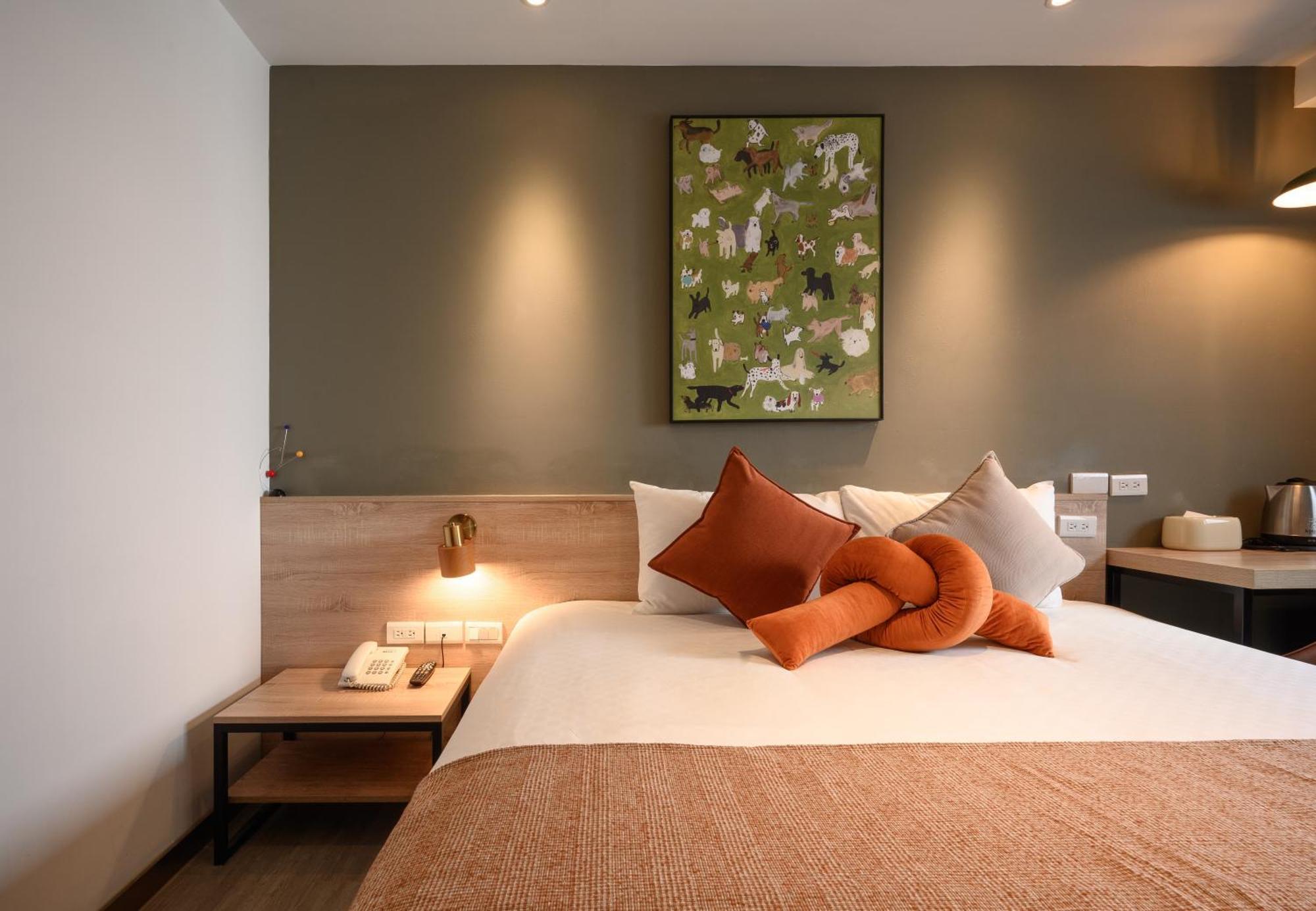 Hotel East Тайджун Екстериор снимка